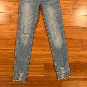 Old Navy light wash Girls distressed jeans